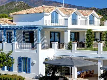 682m² house / villa with 90m² terrace for sale in Benahavís