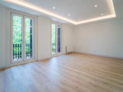 152m² apartment for sale in Cortes / Huertas, Madrid