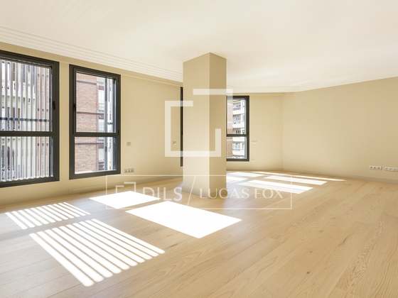 Некоторые показанные единичные изображения отображаются только с компьютера или только для показа : 3