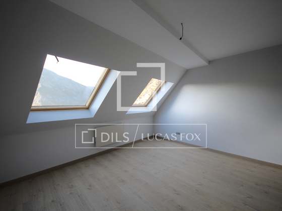 Algumas das imagens digitais utilizadas são aproximadas : 3