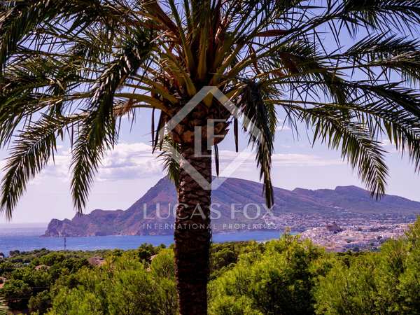 600m² house / villa with 120m² terrace for sale in Altea Town