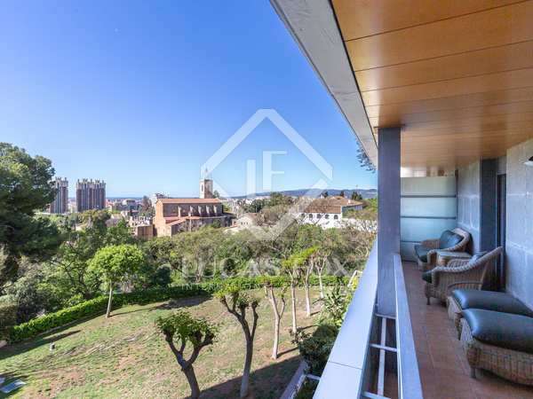 151m² apartment with 15m² terrace for sale in Esplugues