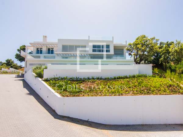 在 Elviria, 安达卢西亚 951m² 出售 豪宅/别墅 包括 315m² 露台