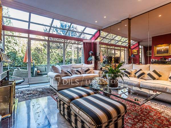 Huis / Villa van 480m² te koop met 250m² terras in Nueva España