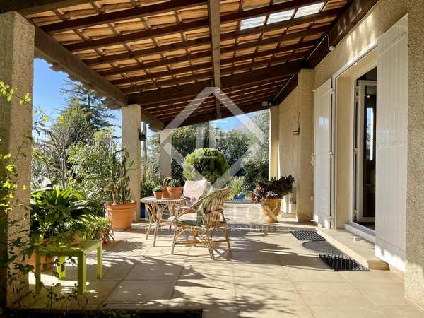 131m² house / villa with 70m² terrace for sale in Montpellier Region