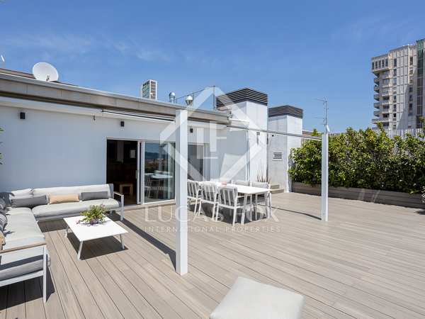 210m² penthouse with 140m² terrace for sale in Turó Park
