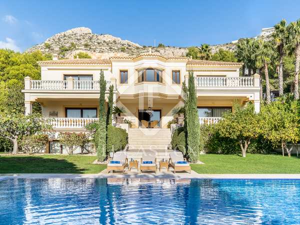 Maison / villa de 936m² a vendre à Altea Town, Costa Blanca