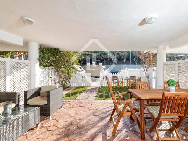 178m² house / villa with 43m² garden for sale in Platja d'Aro