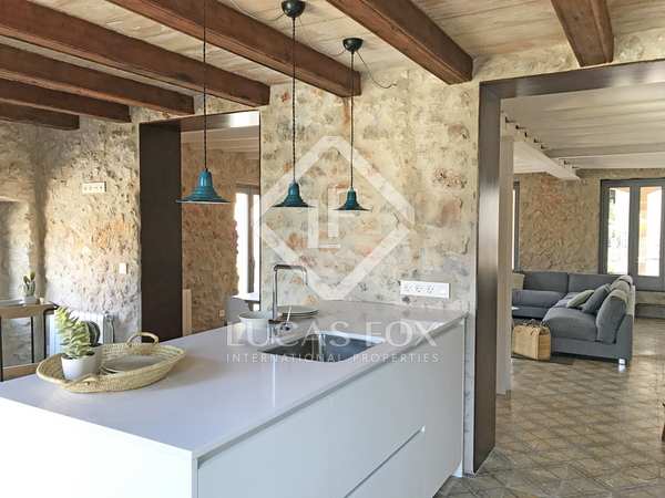 291m² country house for sale in Baix Empordà, Girona