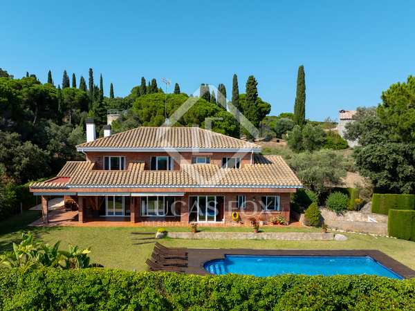 Casa / villa de 457m² en venta en Sant Vicenç de Montalt