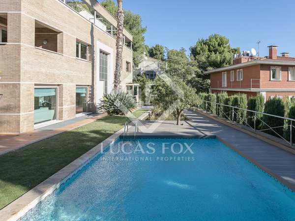 686m² house / villa with 93m² terrace for sale in Pedralbes