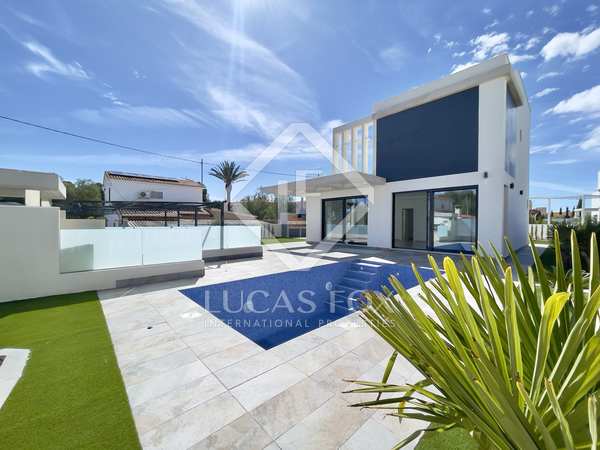 Casa / vila de 280m² à venda em Playa Muchavista, Alicante
