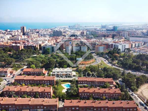 Huis / villa van 201m² te koop met 69m² Tuin in Tarragona Stad