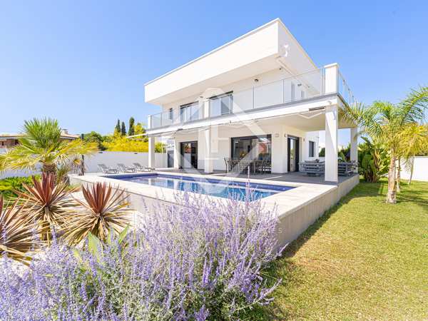 Casa / vil·la de 254m² en venda a Playa Muchavista, Alicante