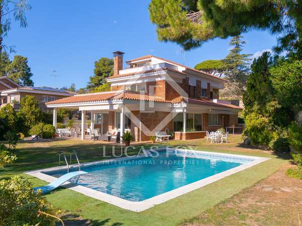 583m² house / villa for sale in El Masnou, Barcelona