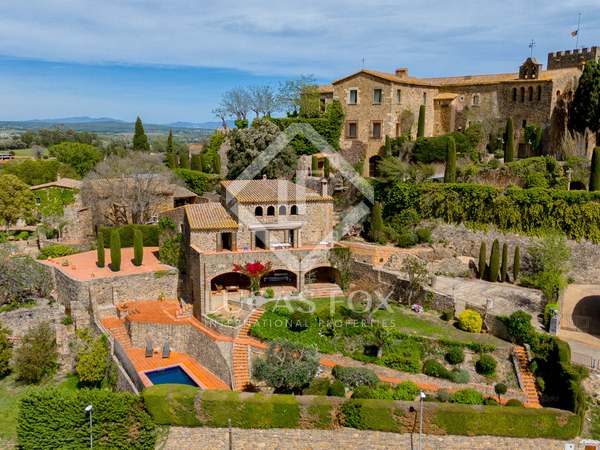 346m² herrgård med 90m² terrass till salu i Baix Emporda