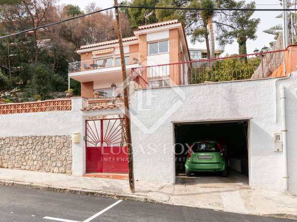Maison / villa de 235m² a vendre à Bellamar, Barcelona