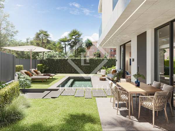 227m² house / villa with 116m² garden for sale in Malagueta - El Limonar