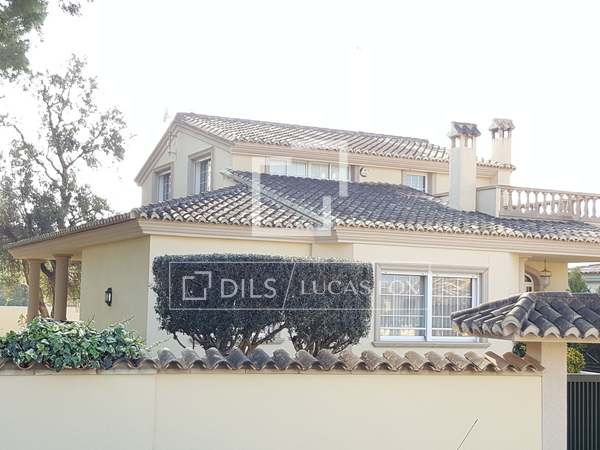 Casa / Vila de 350m² à venda em La Eliana, Valencia