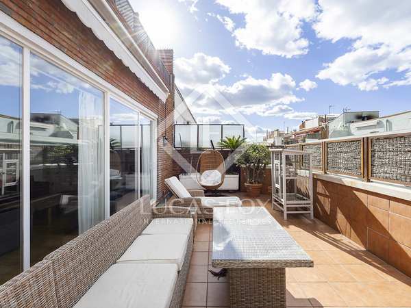 Attico di 250m² con 71m² terrazza in vendita a Tres Torres