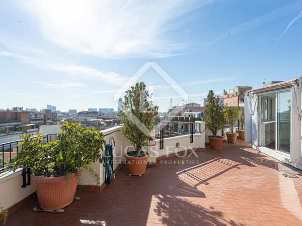 144m² penthouse with 92m² terrace for sale in Eixample Right