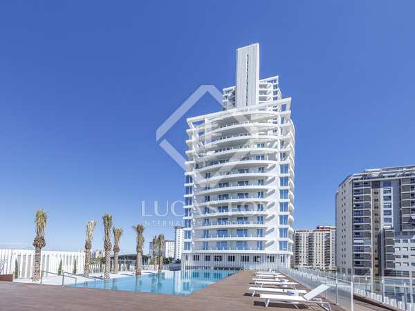 106m² apartment with 7m² terrace for sale in Palacio de Congresos