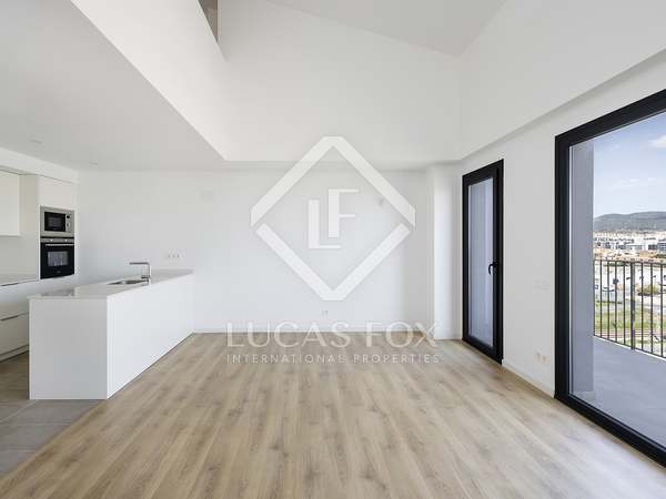 135m² apartment with 39m² terrace for sale in Badalona