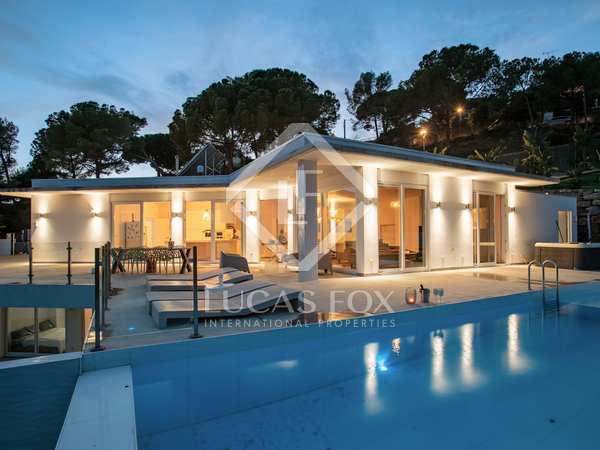 Huis / villa van 401m² te koop in Cabrils, Barcelona