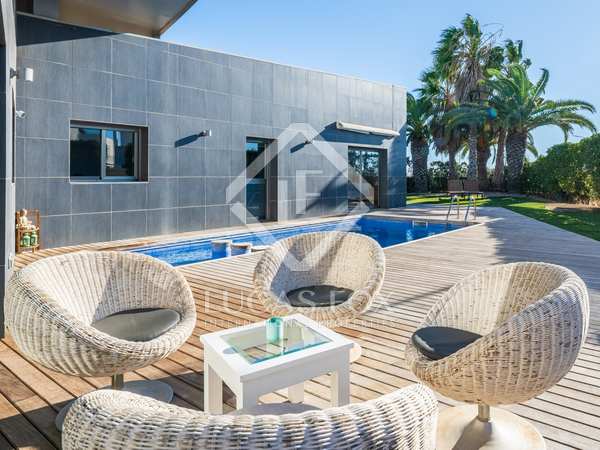 Villa van 311m² te koop in Cambrils, Tarragona