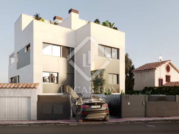 300m² house / villa for sale in Sant Just, Barcelona