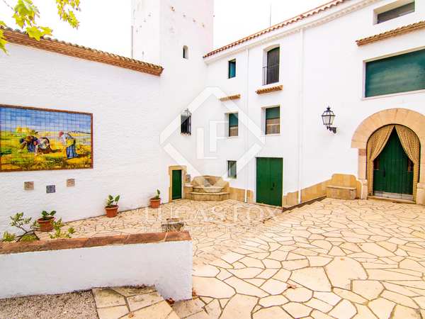 Загородный дом 1,556m² на продажу в Tarragona, Таррагона