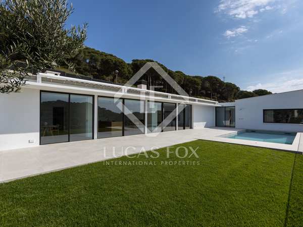 338m² house / villa for sale in Cabrils, Barcelona