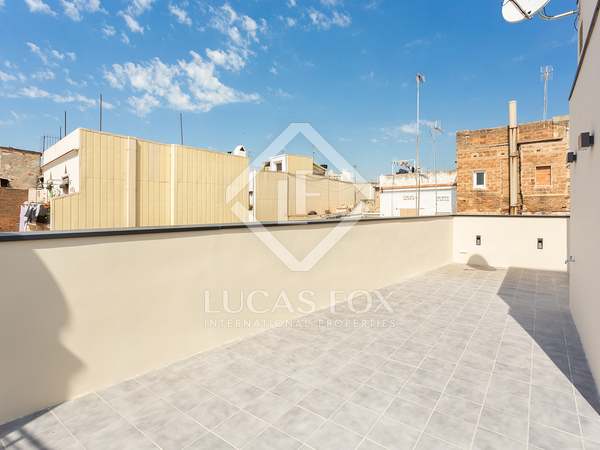93m² penthouse with 32m² terrace for sale in El Born