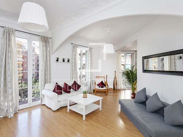 114m² Apartment with 6m² terrace for sale in Eixample Left