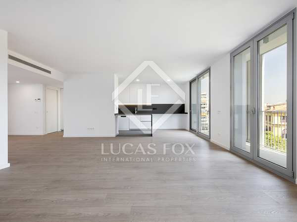 149m² penthouse with 73m² terrace for sale in Eixample Right
