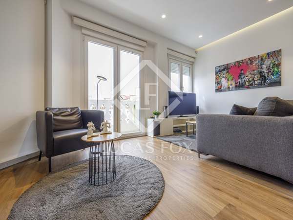 72m² dachgeschosswohnung mit 9m² terrasse zur Miete in Ruzafa