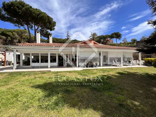 Casa / villa de 275m² con 730m² de jardín en venta en Sant Pol de Mar