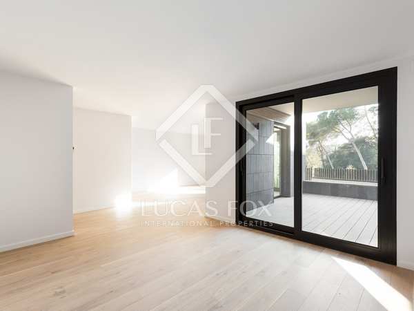 188m² apartment with 248m² garden for sale in Sant Cugat