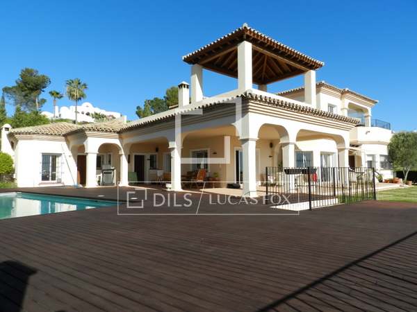 Villa 5 pièces en vente à El Paraiso Alto sur Estepona