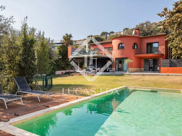 255m² house / villa for sale in Sa Riera / Sa Tuna