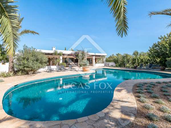 Casa / villa de 450m² en venta en Santa Eulalia, Ibiza
