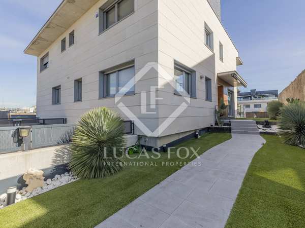 Casa / vil·la de 318m² en venda a Boadilla Monte, Madrid