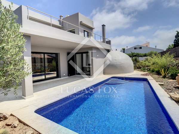 140m² house / villa for sale in Maó, Menorca