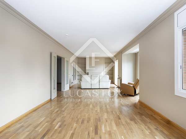205m² apartment with 30m² terrace for sale in Sant Gervasi - La Bonanova