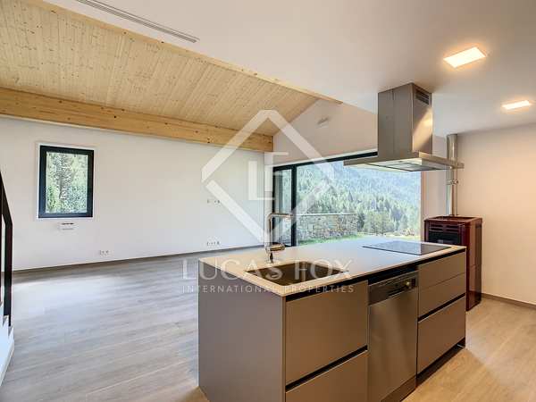 Landhuis van 158m² te koop in Grandvalira Ski area, Andorra