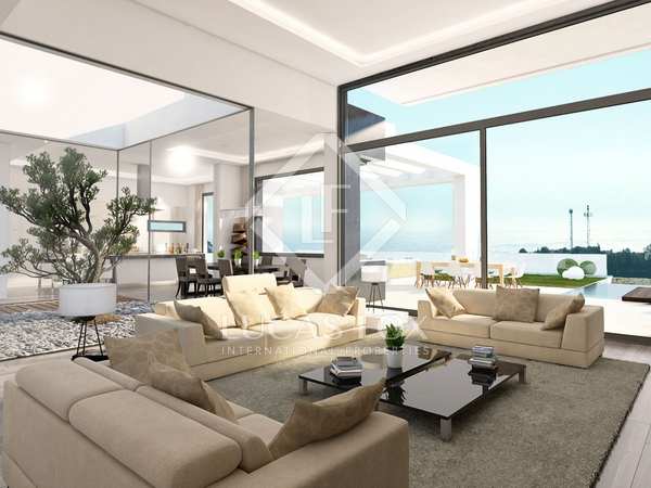 397m² house / villa with 31m² terrace for sale in Malagueta - El Limonar