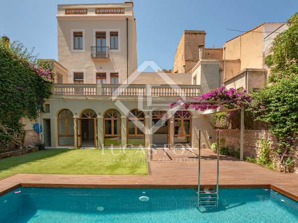 384m² house / villa with 143m² garden for sale in Sant Feliu
