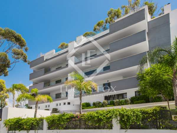 131m² apartment with 30m² terrace for sale in Malagueta - El Limonar