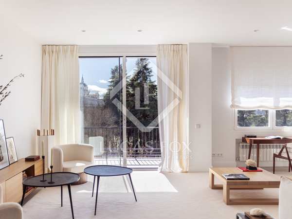 190m² apartment for sale in Palacio, Madrid