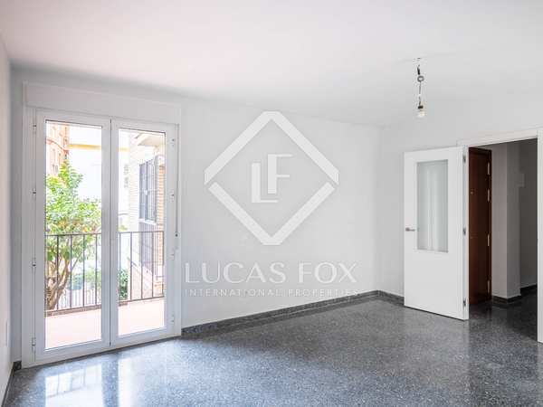 81m² apartment with 7m² terrace for sale in Sevilla, Spain